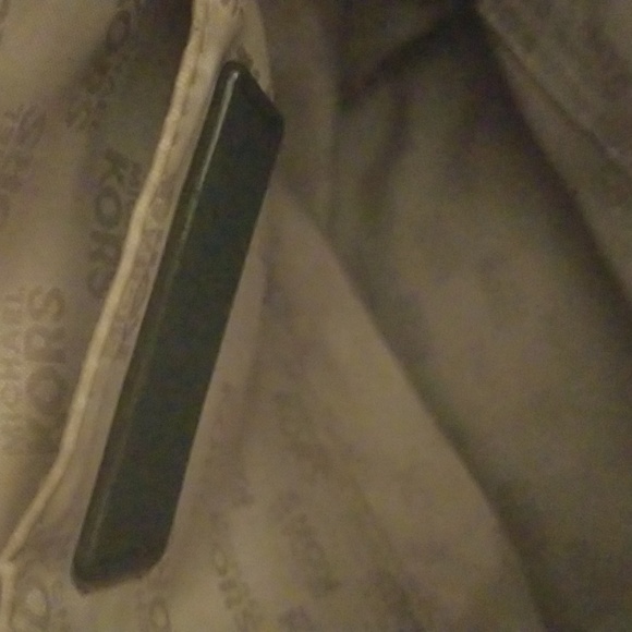 Women's Michael Kors Handbag; Navy Blue and Tan; 15 1/2x12 with 6" Handles - Picture 10 of 11